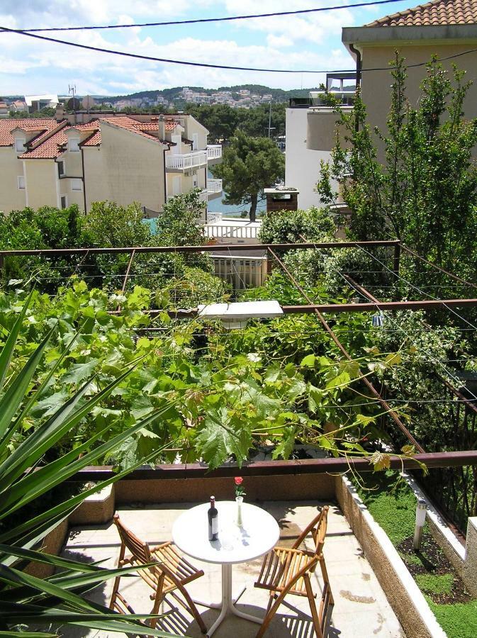 Studio Apartments Fabjanac Trogir Eksteriør bilde